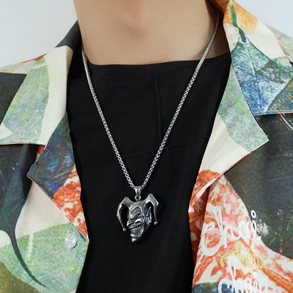 men clown Joker Jester necklace - Picture 2 of 4